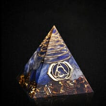 Pirámide Orgonita Para Decoración De Oficina Con Cristales Y Peridoto Curativo