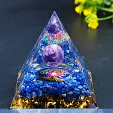 Pirámide Orgonita Con Cristales De Piedra Natural Y Adornos De Escritorio